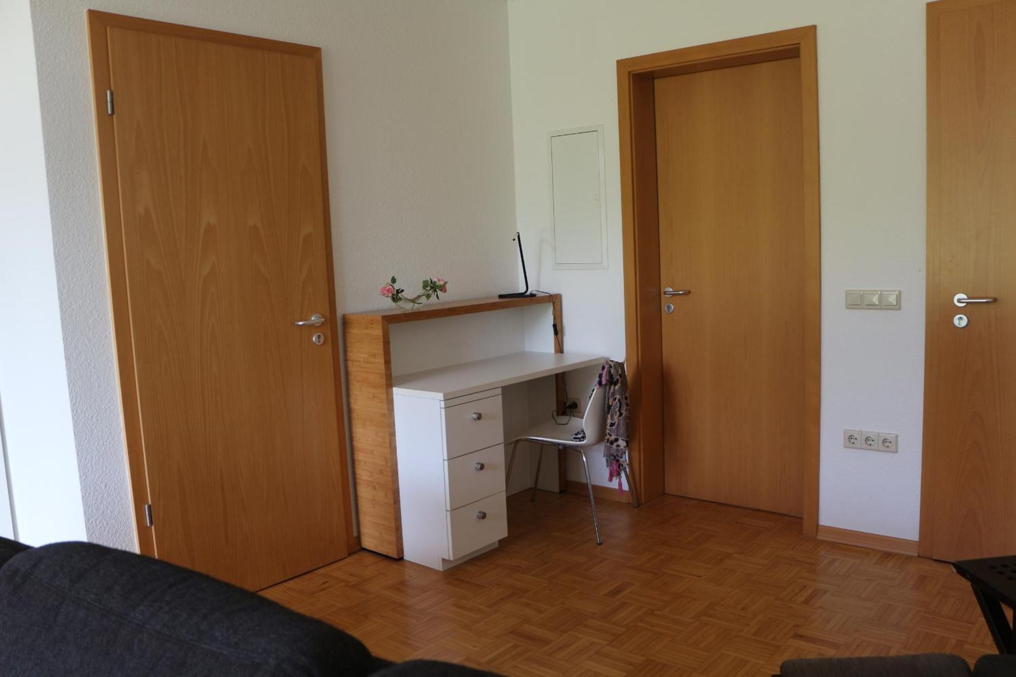 Weeze Apartment Hau Phòng bức ảnh